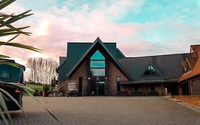 Cave Hotel & Golf Resort